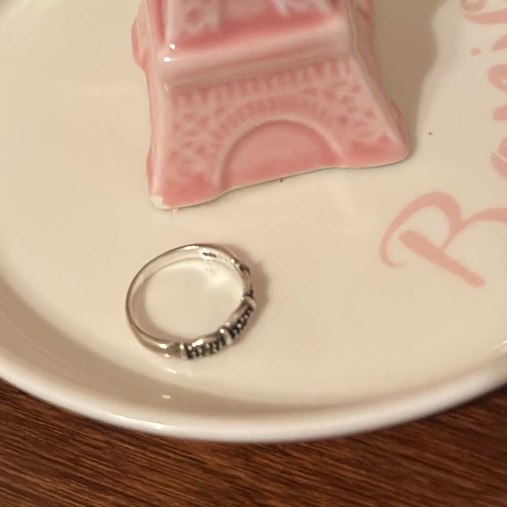 Women's Beautiful Marcasite Sterling Silver Ring Size 7 EUC - Picture 10 of 11